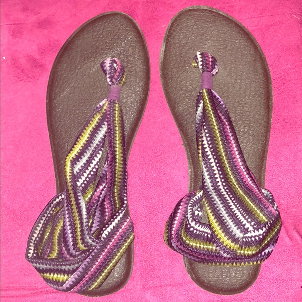 Sanuk wrap sandals